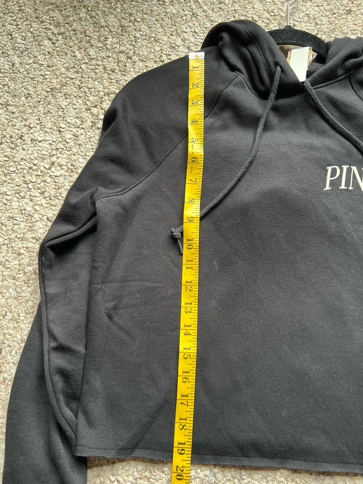 UNDERCOVER FELPA CON CAPPUCCIO VICTORIA’S SECRET ROSA TAGLIA XS NERA IN PILE PER TUTTI I GIORNI