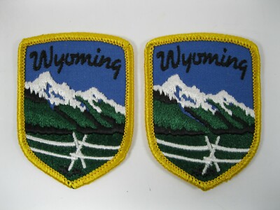 Wyoming mountain  Patch (Iron on) set of 2 Vintage patches 2-3/4'' 