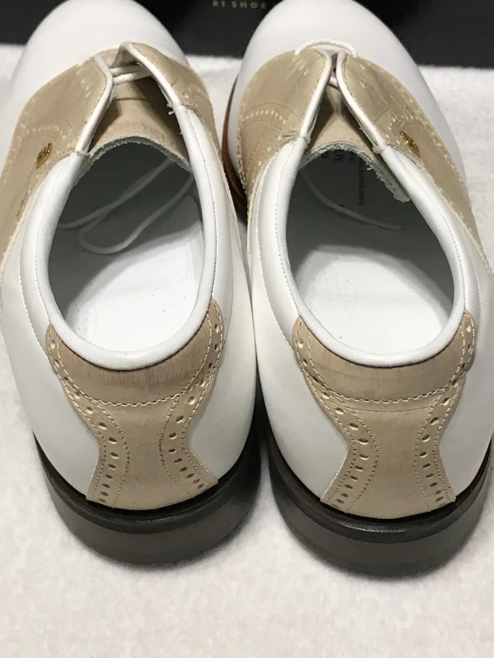 Zapatos de golf Footjoy Classics de cuero para dama talla 6 B blancos beige NUEVOS NOS Foto 4 de 4