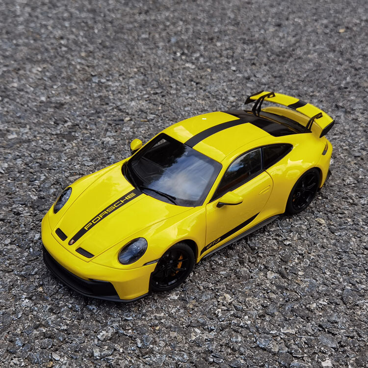 Norev 1/18 Porsche 911 GT3 2021 Yellow
