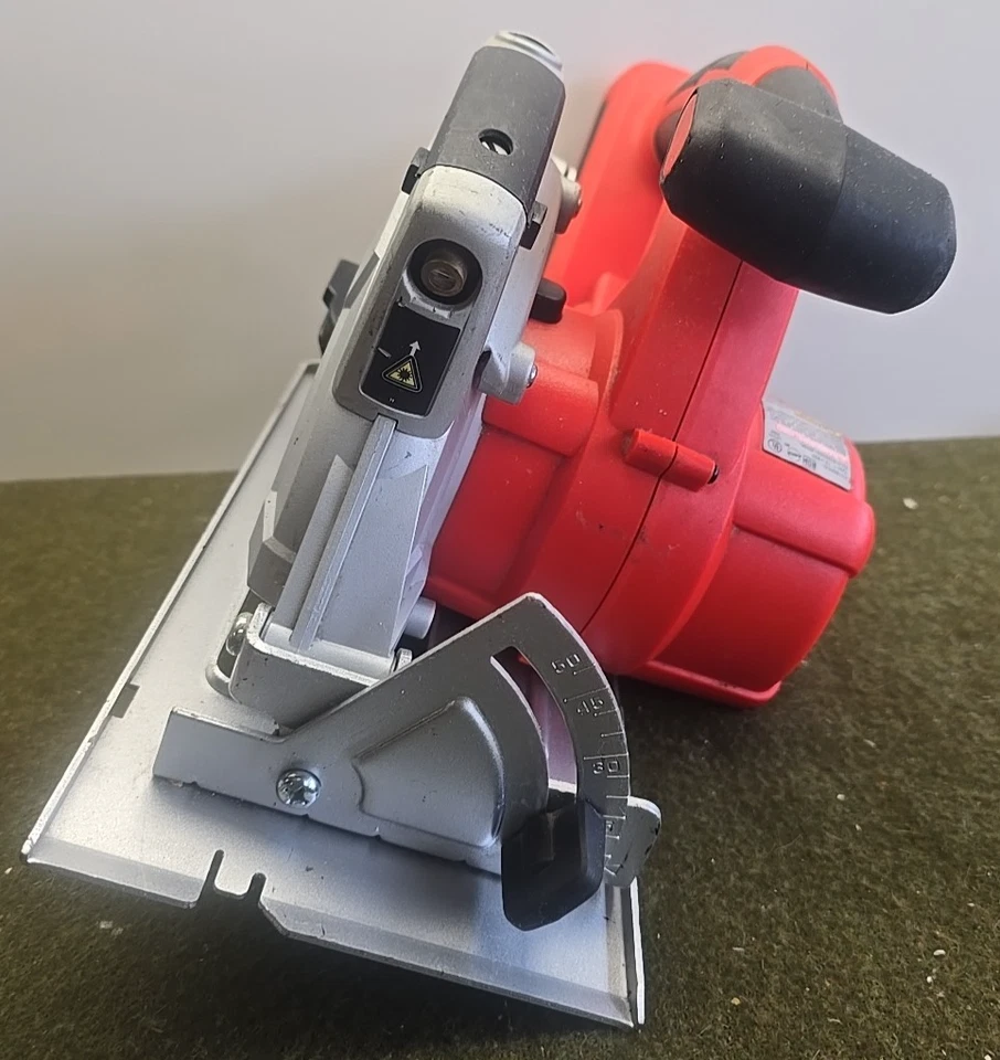 Black & Decker Firestorm FS1806CSL 6-1/2" 18V Cordless Tools -drill & charger + - Image 3 of 4