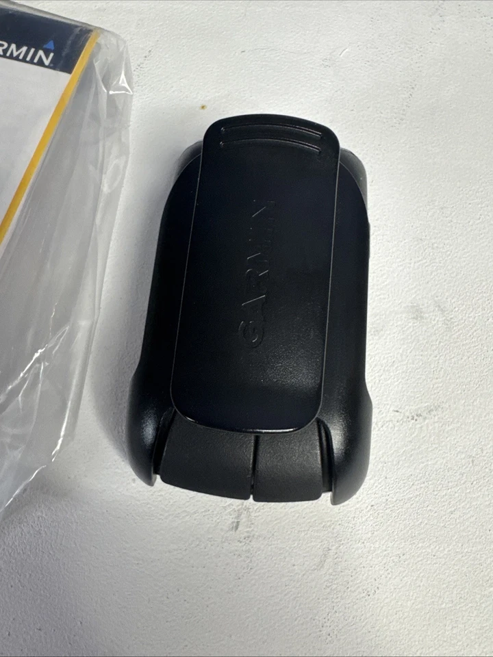 Garmin Approach G6 Handheld Touchscreen Golf Course GPS With Clip & Box - Image 3 of 4