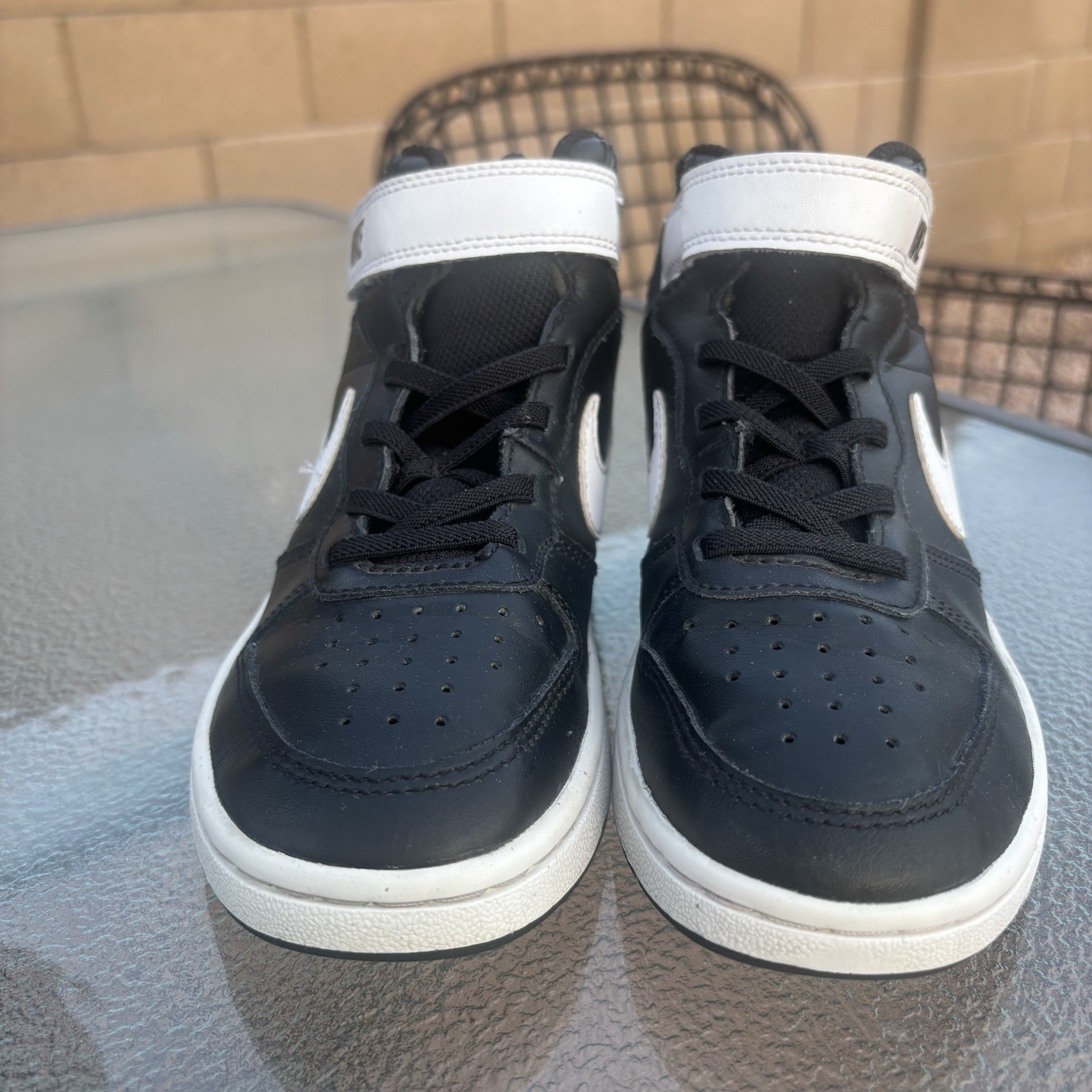 SAOLA Nike Court Borough Mid 2 Sneakers Hook&Loop in pelle nera CD7783 010 ragazzo 13 5C