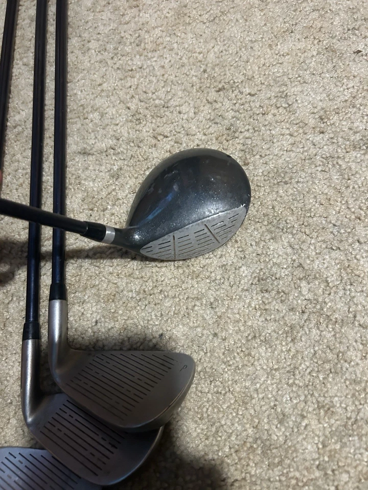 Spalding Executive Left Handed Golf Set 4,5,7, P And 3 Wood - Image 4 of 4