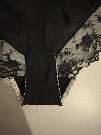 BNW Womens Agent Provocateur Black Lace Panties, Size 5