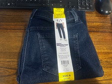 Gloria Vanderbilt Women's AMANDA Jean Portland Wash Size 6 Short