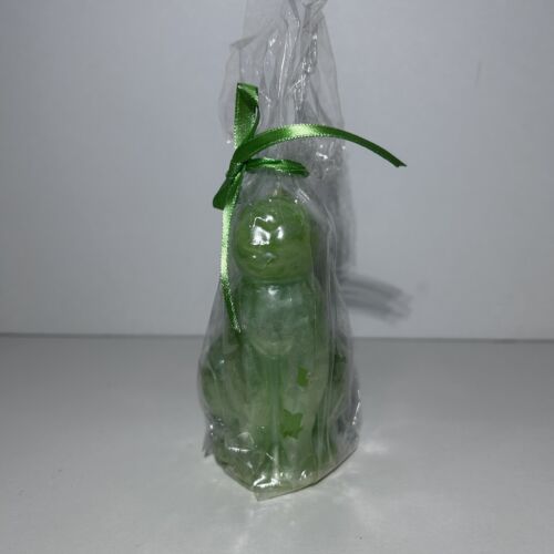 Bunny Rabbit Candle Easter Spring Easter Bunny Metallic Green Brand New 4” - Picture 2 of 8