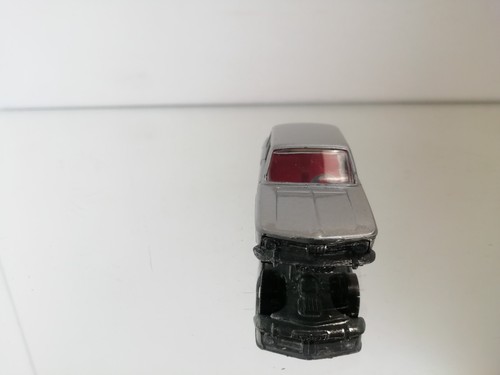 Schuco 1:66 BMW 1600 y 2002 gris plata casi como nuevo - Imagen 4 de 7