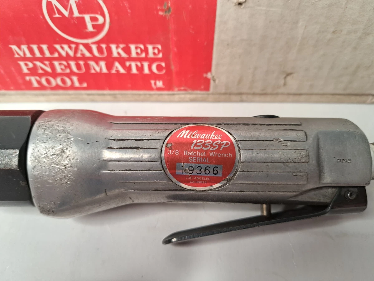 Milwaukee air ratchet wrench deals