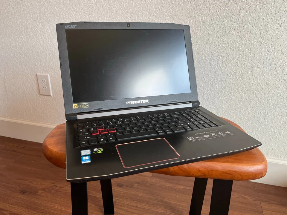 Acer Predator Helios 300 15" Gaming Laptop (256 SSD, i7, Nvidia 1060 GTX, 16GB) - Image 2 of 4