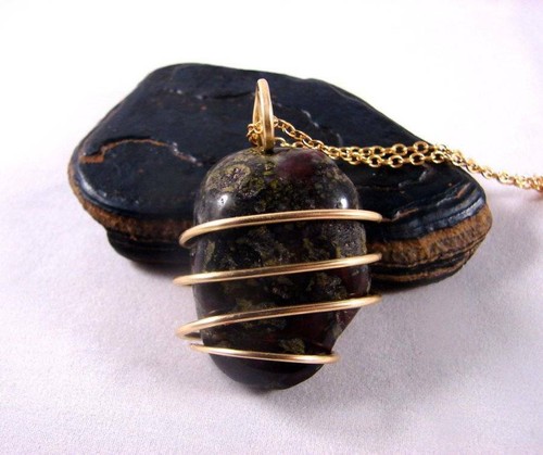 Südafrika Drachenstein Anhänger Amulett Merlin's Gold Bronze 10