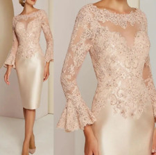 Gorgeous Short Champagne Lace Long Sleeve Prom Mother of the Bride Dresses