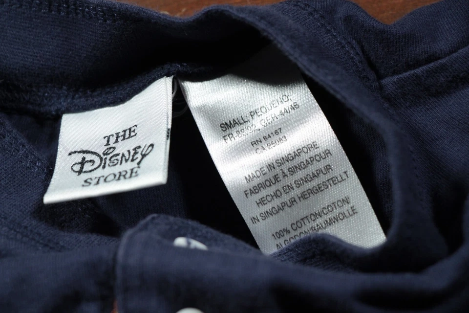 Camiseta De Colección The Disney Store Winnie the Pooh Henley Tigre S Foto 3 de 3