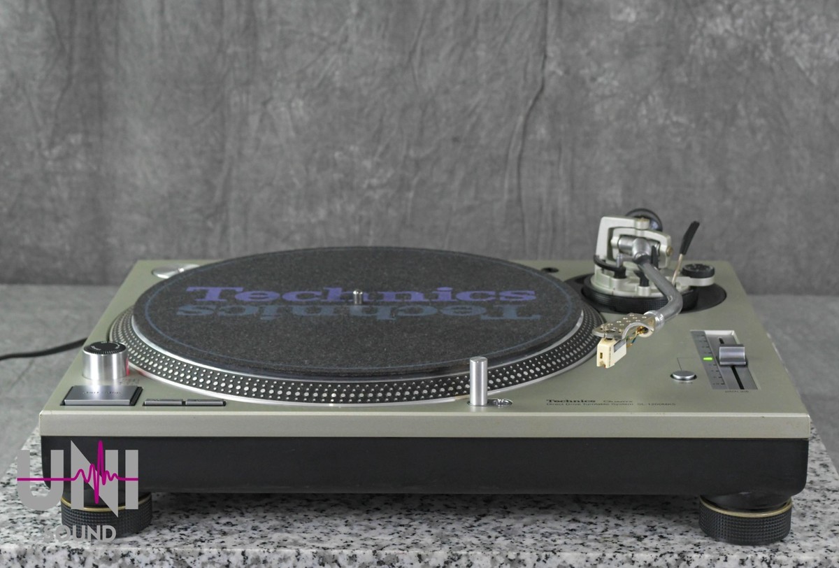 Technics SL-1200MK5（2台目） Technics SL-1200MK5 (Black) - YouTube