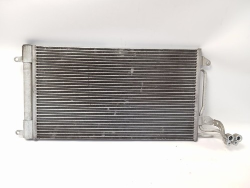 6R0820411D KONDENSATOR / KÜHLER DER KLIMAANLAGE KONDENSATOR / 7269538 FÜR SEAT I