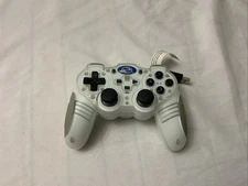 Game Elements Recoil PC Gaming White Retractable USB Wired Controller GGE909