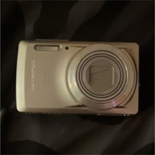 Olympus Stylus Compact Digital Camera Silver HyperCrystal View USB Lithium-Ion