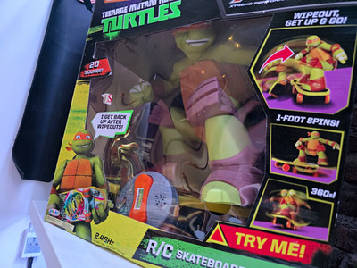 Nickelodeon TMNT Remote Control Skateboarding Mikey R/C 2,4 GHz Getestet, WieNeu
