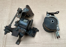 TOYOTA MR2 SW20 MK2 3SGE ENGINE AND MANUAL GEARBOX MOUNT BRACKET & BOLTS