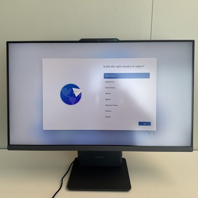 Lenovo 27'' AIO Ryzen 5 8645HS 16GB  1TB SSD Radeon 760M Fast WiFi 6 Win11
