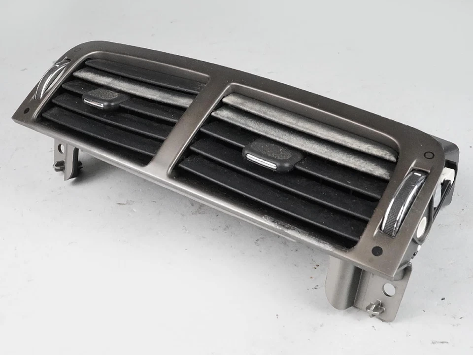 2007 - 2009 JAGUAR XK AIR VENT GRILLE HVAC NOZZLE CENTER DUAL 6W8319K617A OEM — 第 2/4 张图片