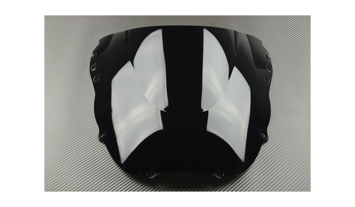 Bulle noire CBR 900 RR pour le confort des longs trajets