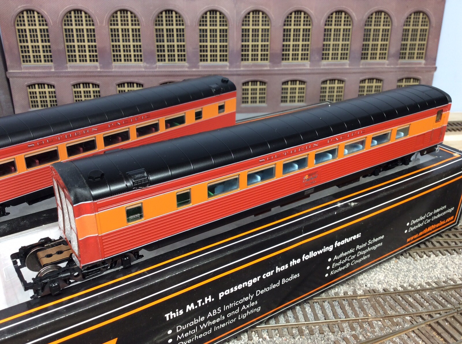 HO Scale MTH Southern Pacific Daylight Passenger Cars 8060002 eBay