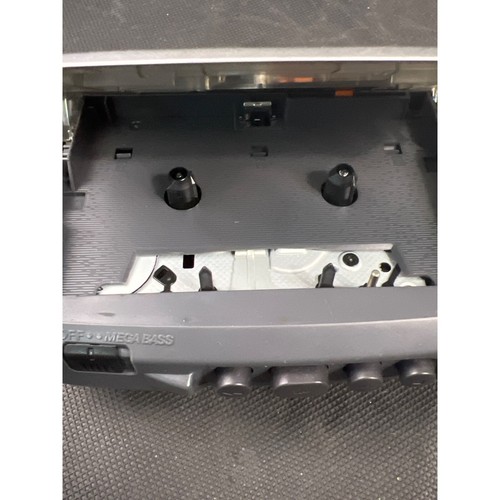Reproductor de radio casete Sony WM-FX195 PROBADO - Imagen 8 de 8