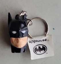 NEW WITH TAG DC COMICS APPLAUSE BATMAN HEAD KEYCHAIN 1992 L13
