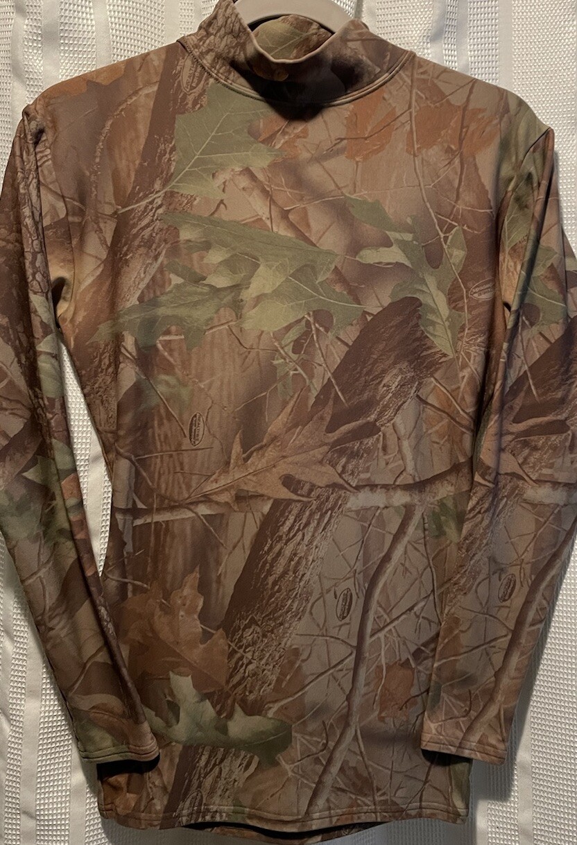 Under Armour UA Medium Realtree Hardwoods Camo Long Sleeve Shirt