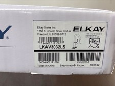 Elkay Avado LKAV3032LS Pull-Out Kitchen Faucet Lever Stainless Deck Mount