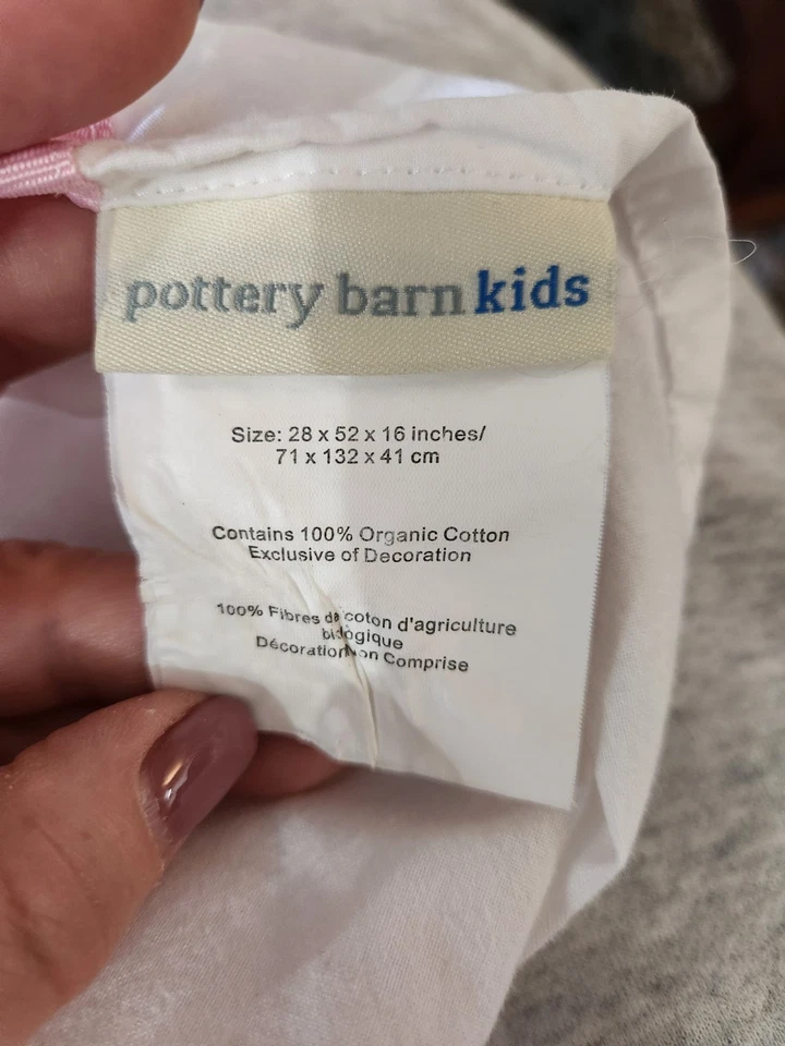 Saia berço de algodão orgânico Pottery Barn Baby Kids acabamento em fita rosa branca 28x52x16 - Imagem 4 de 4