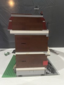 LEGO Pet Shop 10218 Creator Expert Modular Buildings 2032pcs 2011 w/ Minifigs