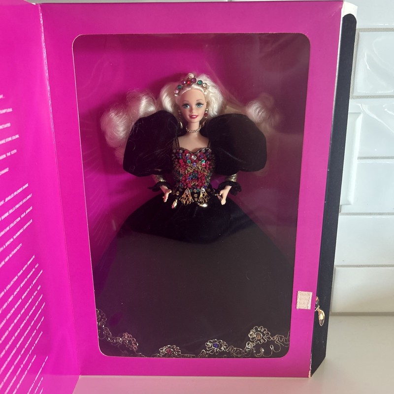 Jeweled Splendor FAO Schwarz Signature Collection Barbie