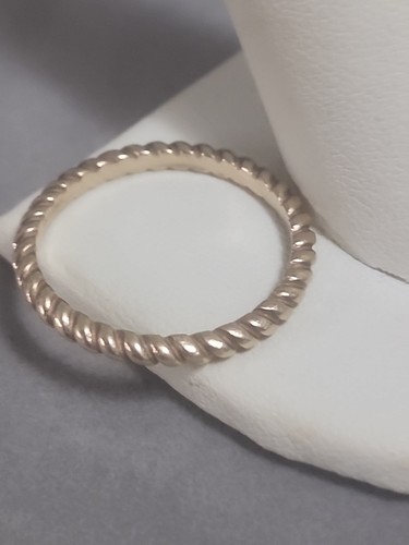 James avery 14k yellow gold Twisted Wire Ring size 8.5 2.6 Grams - Picture 4 of 6