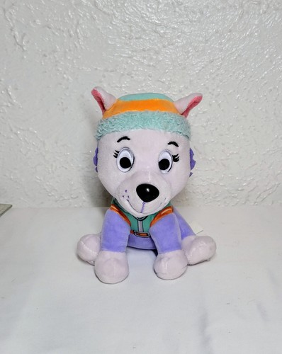 Paw Patrol Everest 6 Inch Sitting Plush Puppy Dog Animal Spin Master