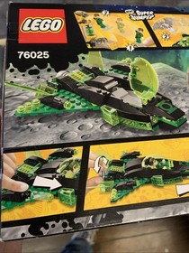 LEGO DC Super Heroes Green Lantern-Space Batman Building Set (Set No 76025)