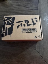 Hasbro Transformers Generations Selects Voyager SANDSTORM  WFC-GS21 NEW SEALED