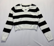 Love Tree Cropped Sweater Womens Medium White Black Striped Stretch V Neck Cozy