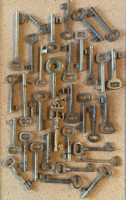 Vintage Skeleton Solid Brass/Steel Barrel Lock Keys Lot Of 34