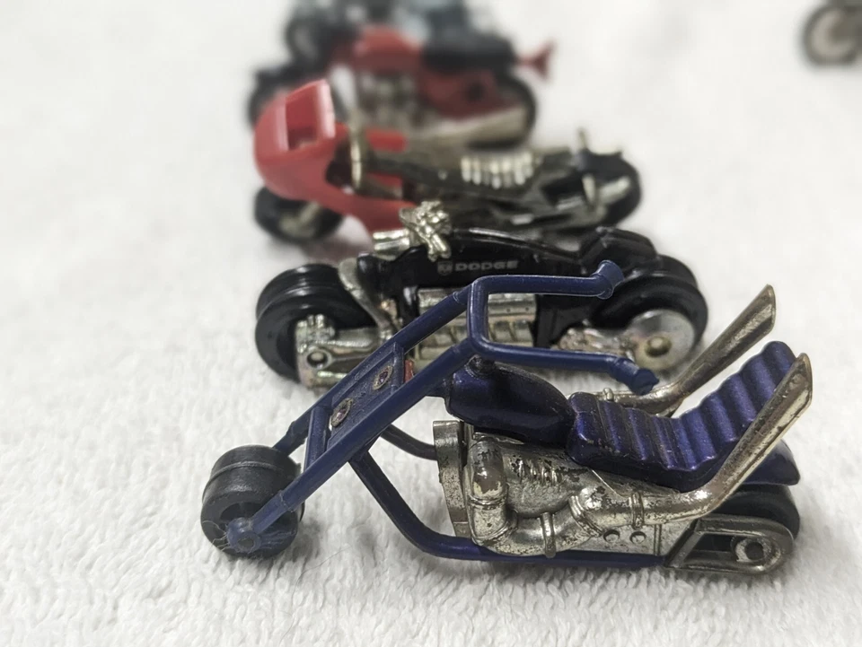 1960 Lesney Matchbox Y4 Triumph, #18 1974 Honda Bike Red, & lot of 8 other bikes - Image 4 of 4