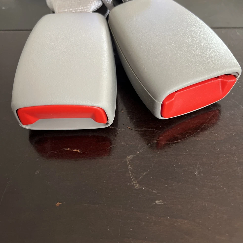 Nuevo GM OEM 05-09 Equinox Hebilla 89022938 Foto 3 de 4