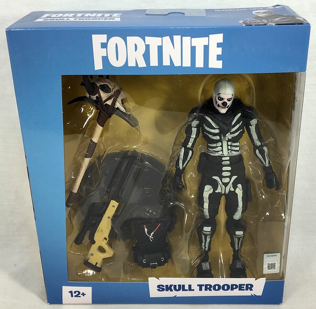 skull trooper bobblehead