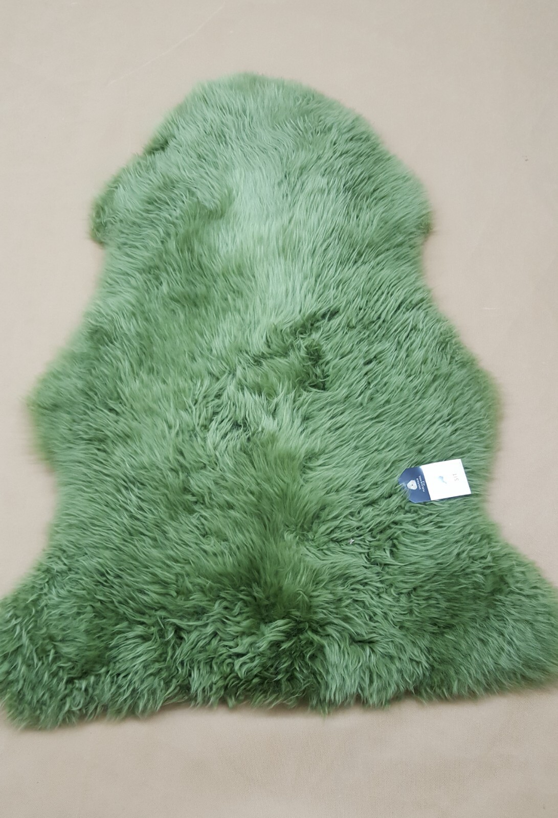 Real sheepskin rugs , washable skins ,Range of colours, great for