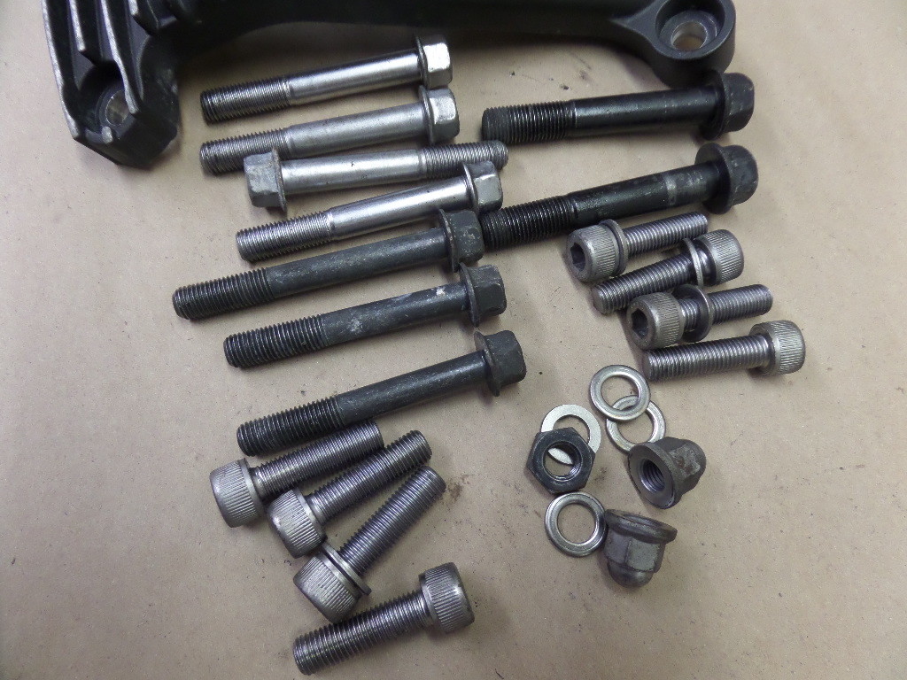 2008 YAMAHA ROYAL STAR VENTURE S XVZ13TFS ENGINE MOTOR MOUNT