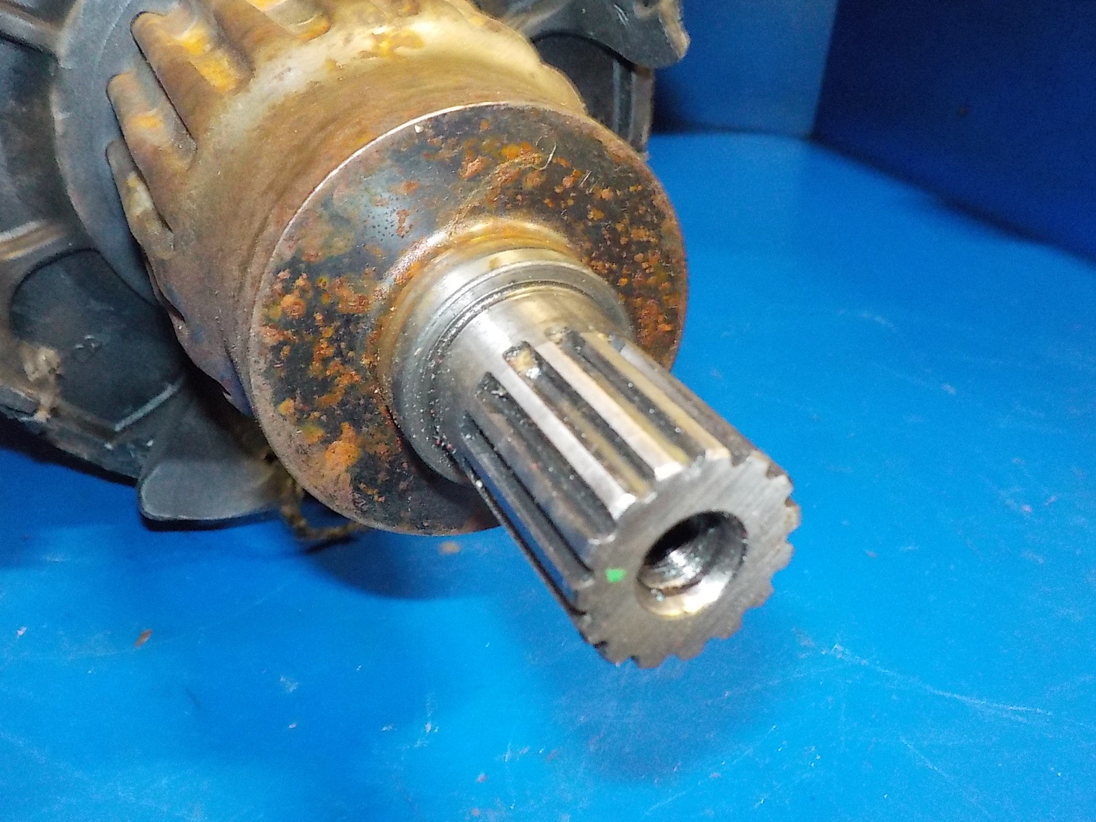 POLARIS RMK 800 2009 DRIVE SHAFT ( BAD SPROCKET AS SHOWN ) eBay