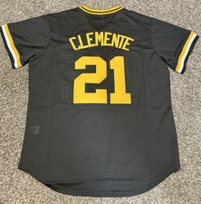 Top 10 Roberto Clemente Baseball Cards 20
