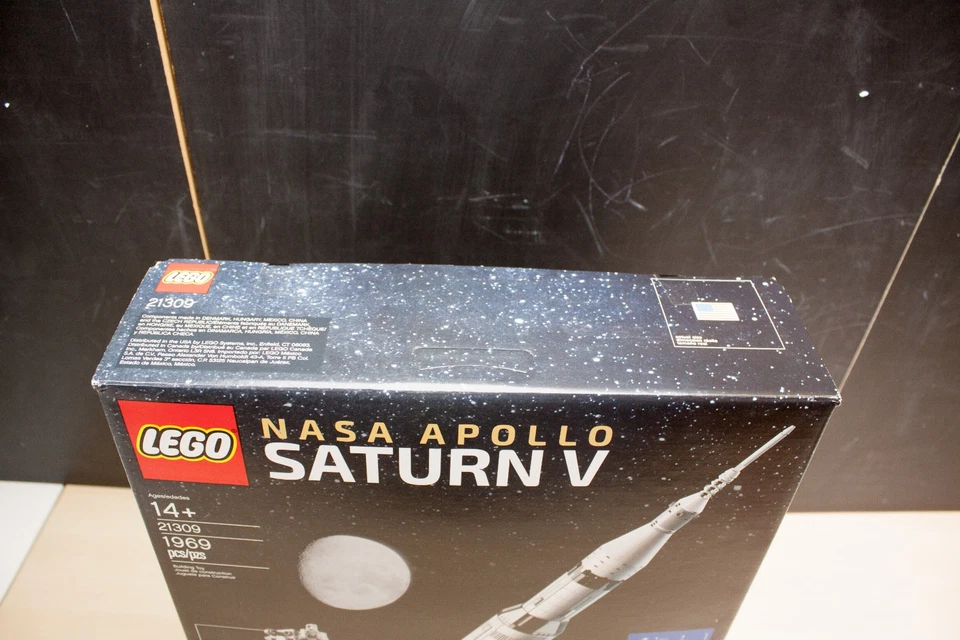 LEGO Ideas NASA Apollo Saturn V (21309) New Sealed Box - Image 2 of 4
