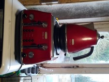 De'Longhi CTO4003.R Icona Vintage 4 Slice Toaster & Kettle Stylish Set Red Used 
