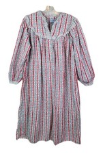 Vtg Lanz of Salzburg 100 Cotton Flannel Nightgown USA Made Floral Hearts Medium